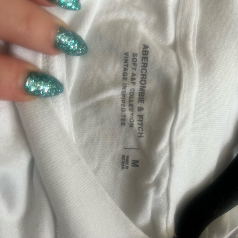 Abercrombie & Fitch White Tee with Tag Detail
